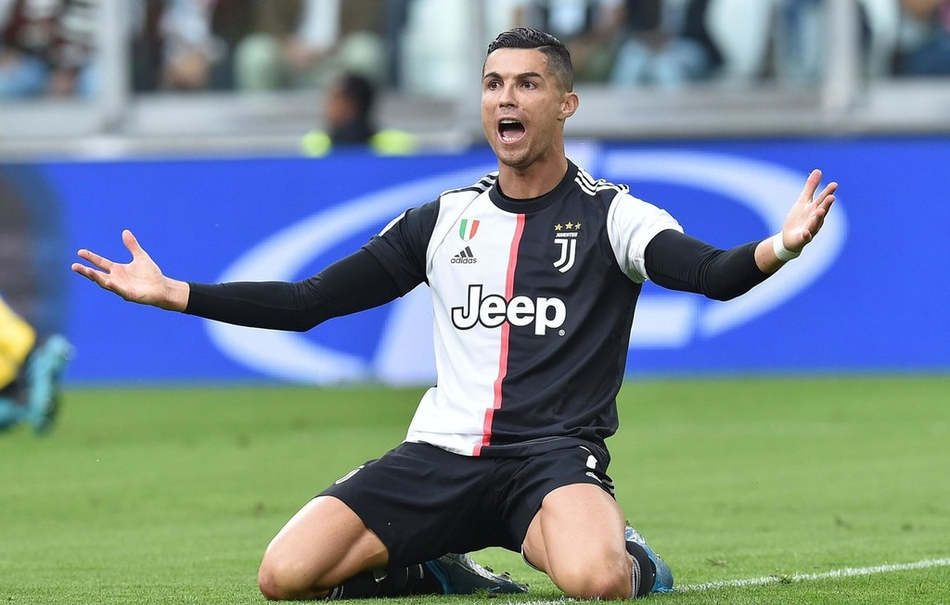 裁法庭的裁 裁法庭的裁