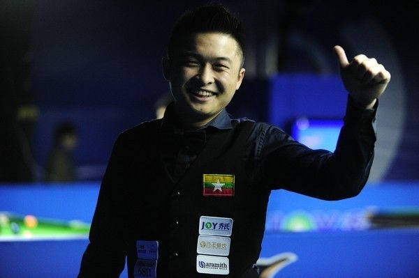 球背身挤入 球背身挤入